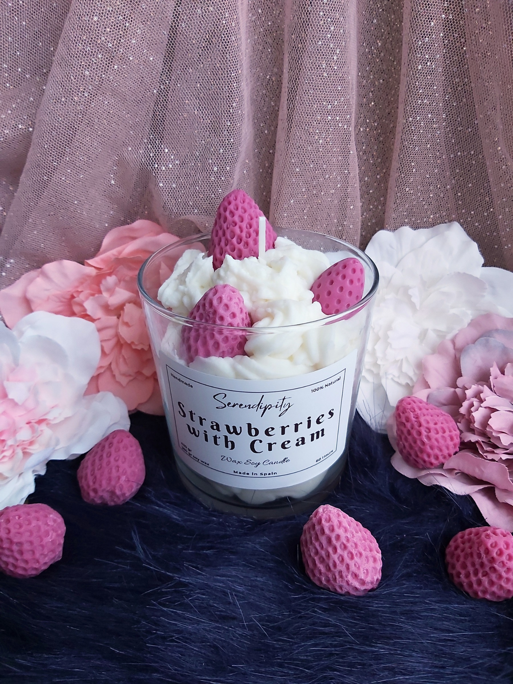 Vela Strawberries with Cream (Fresas con nata)