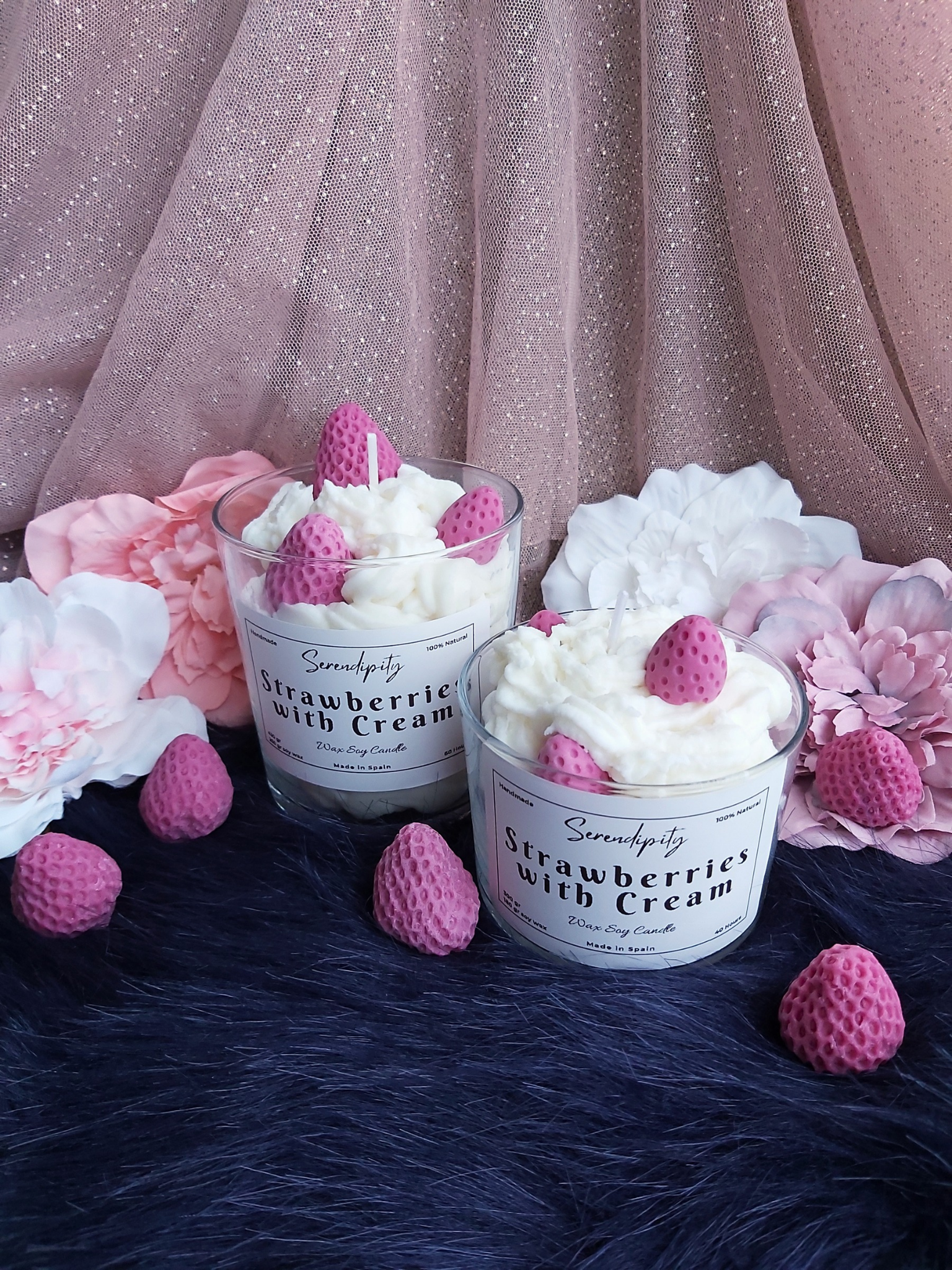 Vela Strawberries with Cream (Fresas con nata)