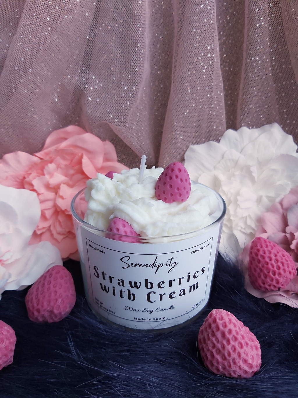 Vela Strawberries with Cream (Fresas con nata)